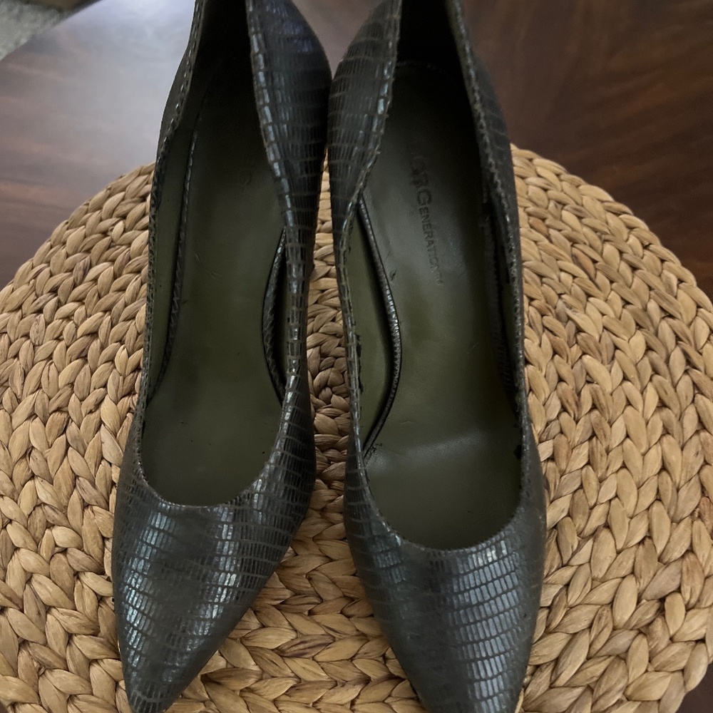 BCBG heel